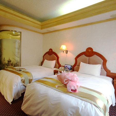 Wang Fu Hotel Miaoli Extérieur photo