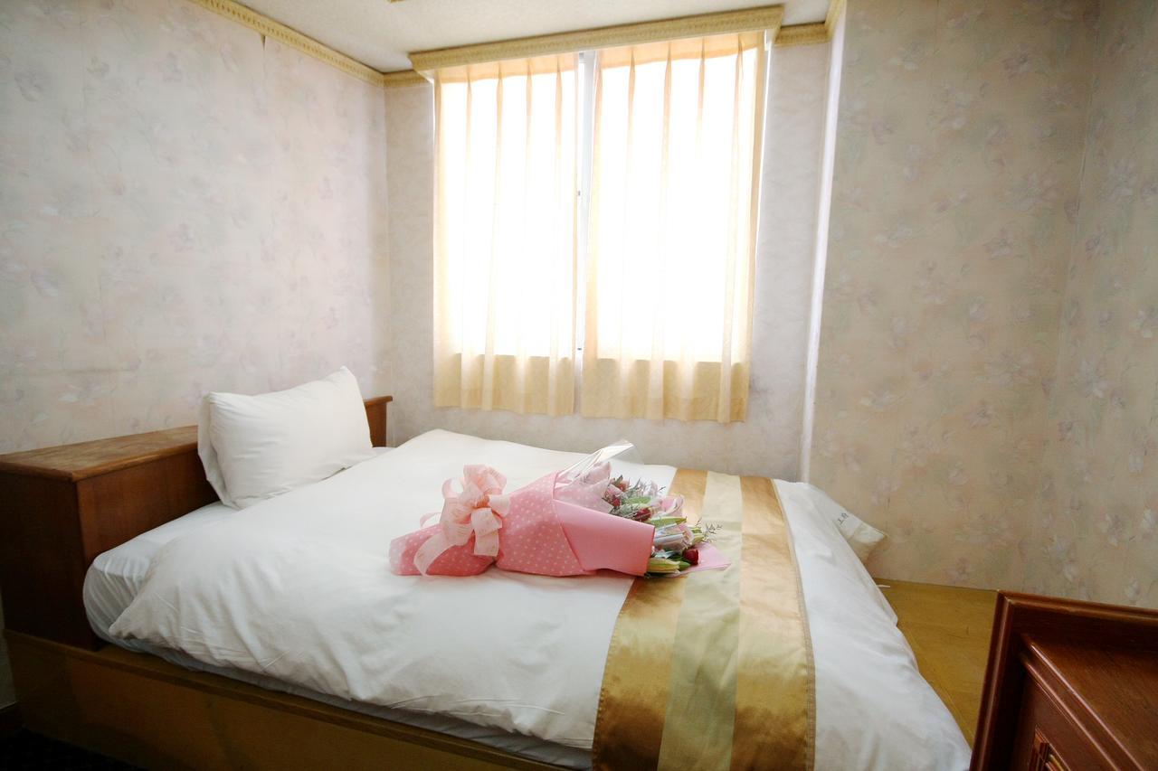 Wang Fu Hotel Miaoli Extérieur photo